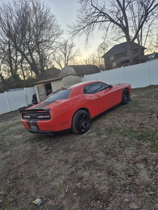 2016 Dodge Challenger SRT Hellcat 3rd Gen - Image 8 of 9
