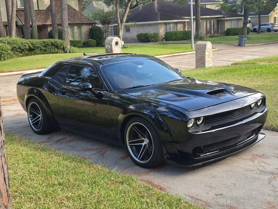 2016 Dodge Challenger SRT8 & 392 3rd Gen - Image 3 of 15