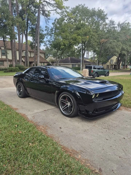 2016 Dodge Challenger SRT8 & 392 3rd Gen - Image 4 of 18