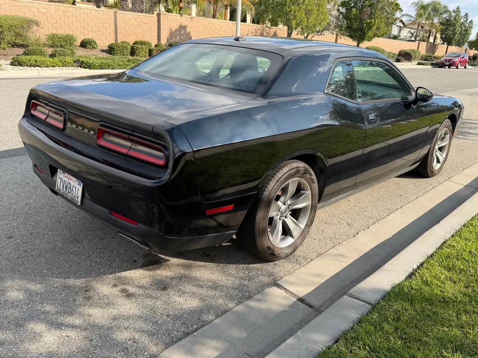 2016 Dodge Challenger 3rd Gen - Image 4 of 7