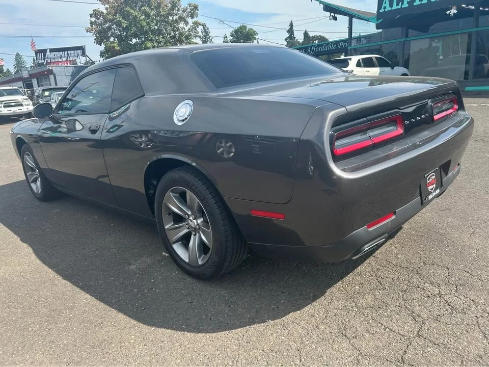 2016 Dodge Challenger 3rd Gen - Image 2 of 9