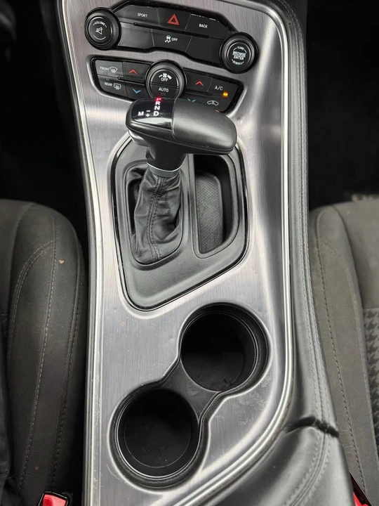 2016 Dodge Challenger 3rd Gen - Image 13 of 17