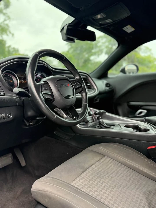 2016 Dodge Challenger 3rd Gen - Image 10 of 17