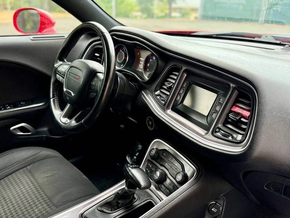 2016 Dodge Challenger 3rd Gen - Image 15 of 16