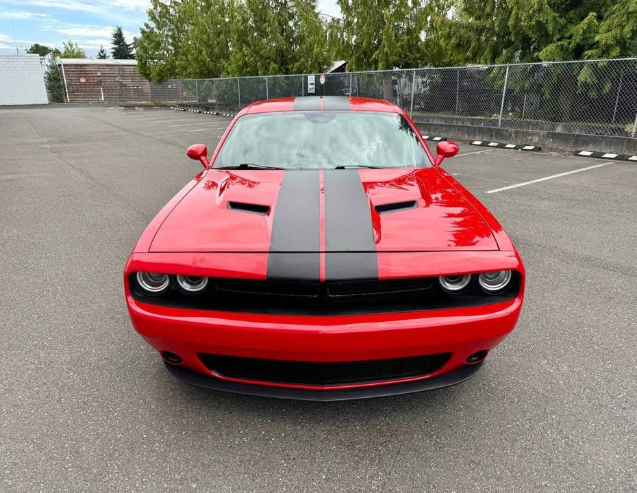 2016 Dodge Challenger 3rd Gen - Image 2 of 16