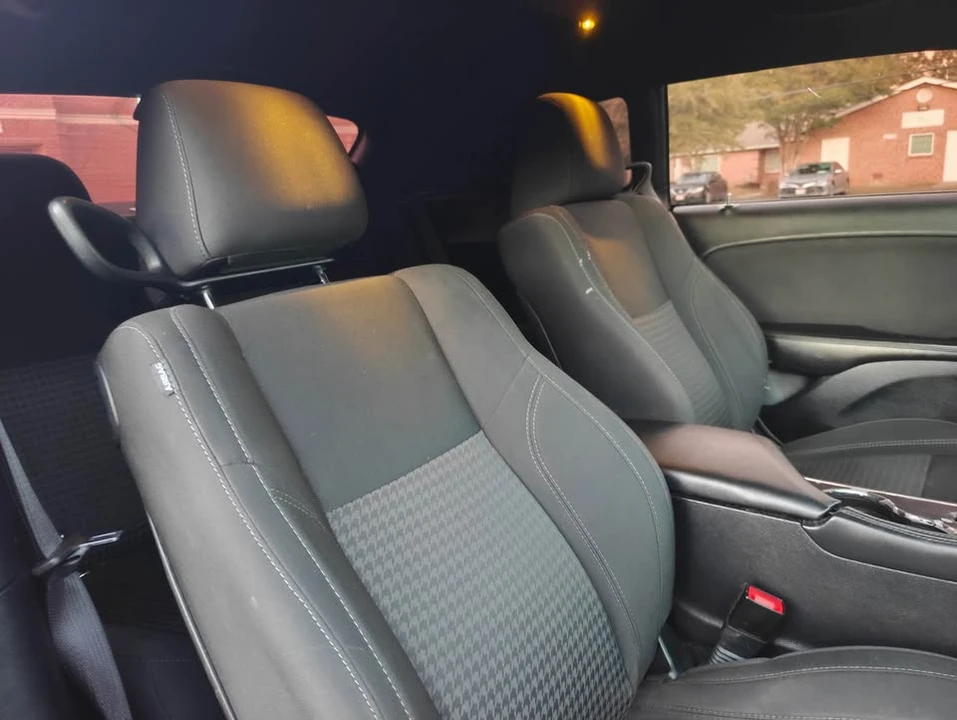 2016 Dodge Challenger 3rd Gen - Image 7 of 9