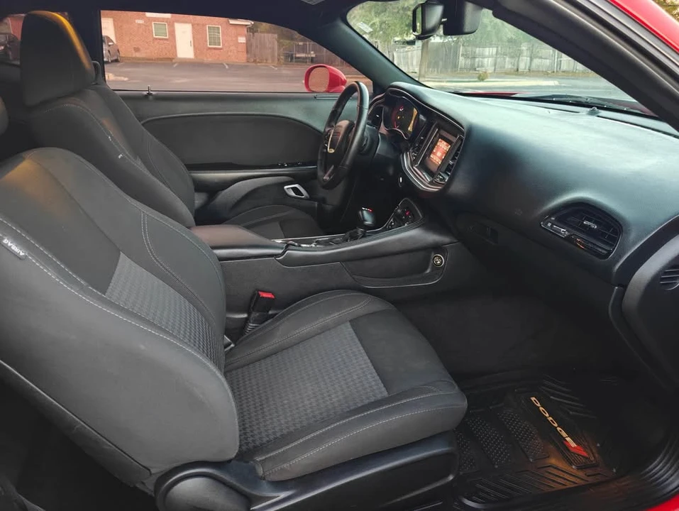 2016 Dodge Challenger 3rd Gen - Image 6 of 9