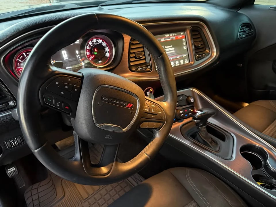 2016 Dodge Challenger 3rd Gen - Image 9 of 10