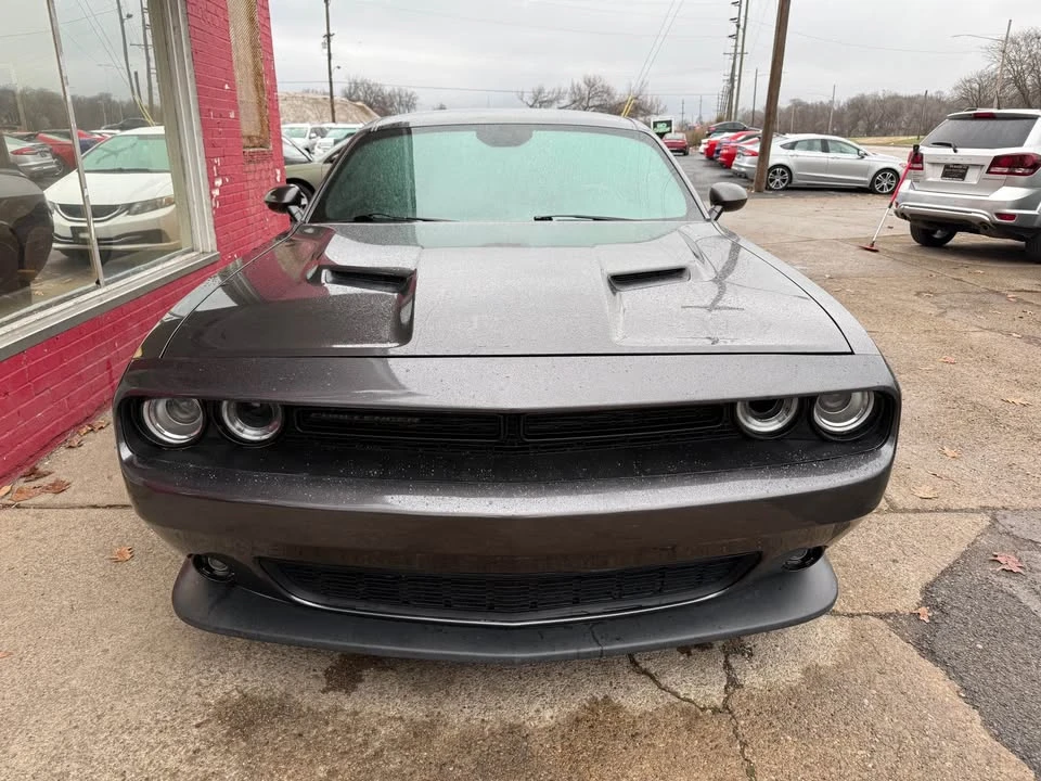 2016 Dodge Challenger 3rd Gen - Image 2 of 8