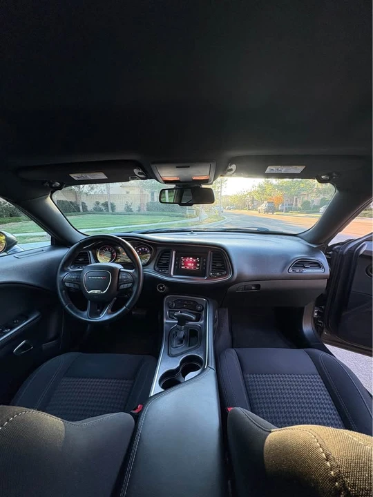 2016 Dodge Challenger 3rd Gen - Image 15 of 20