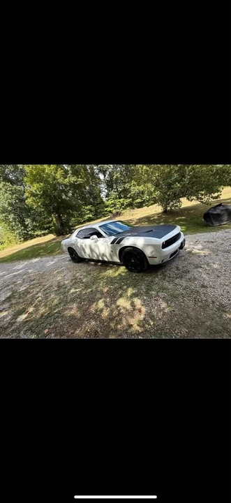 2016 Dodge Challenger 3rd Gen - Image 3 of 7