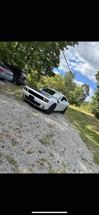 2016 Dodge Challenger 3rd Gen - Image 2 of 7