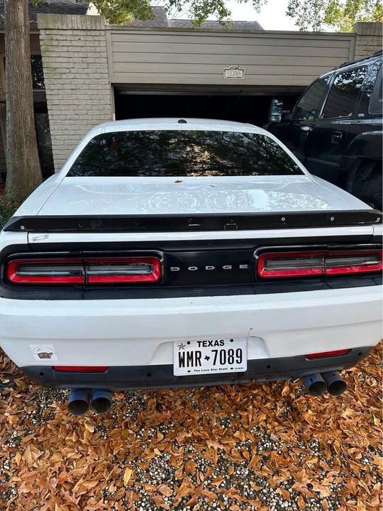 2016 Dodge Challenger 3rd Gen - Image 5 of 11