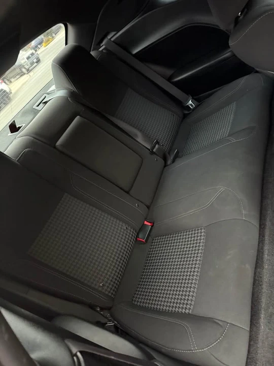2016 Dodge Challenger 3rd Gen - Image 9 of 13