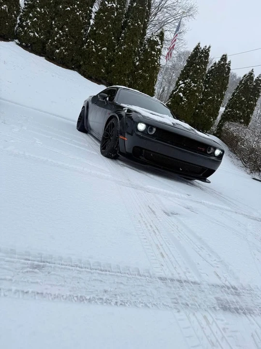 2016 Dodge Challenger 3rd Gen - Image 2 of 9