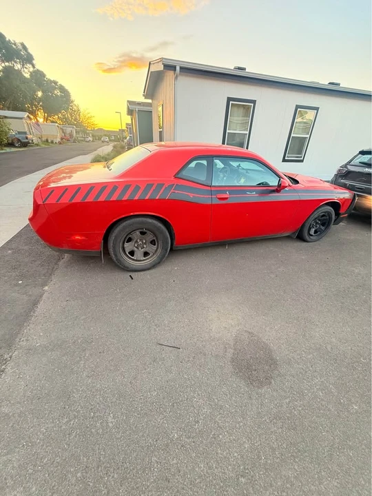 2016 Dodge Challenger 3rd Gen - Image 3 of 10