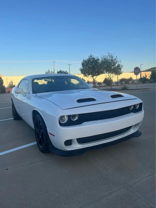 2016 Dodge Challenger 3rd Gen - Image 9 of 10
