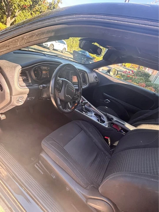 2016 Dodge Challenger 3rd Gen - Image 6 of 7