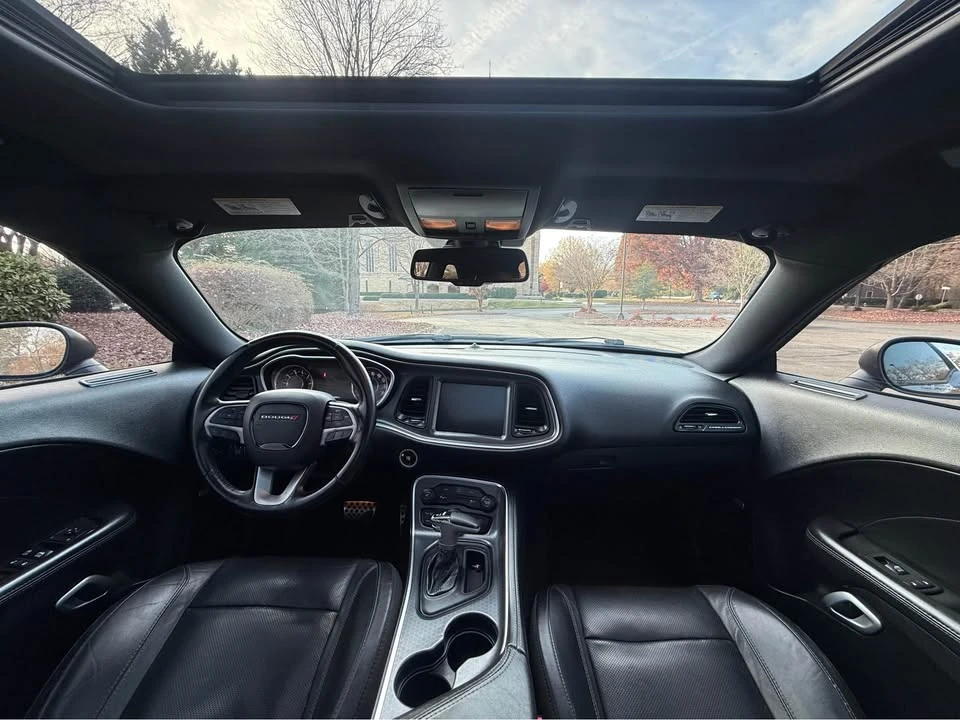 2016 Dodge Challenger 3rd Gen - Image 13 of 14