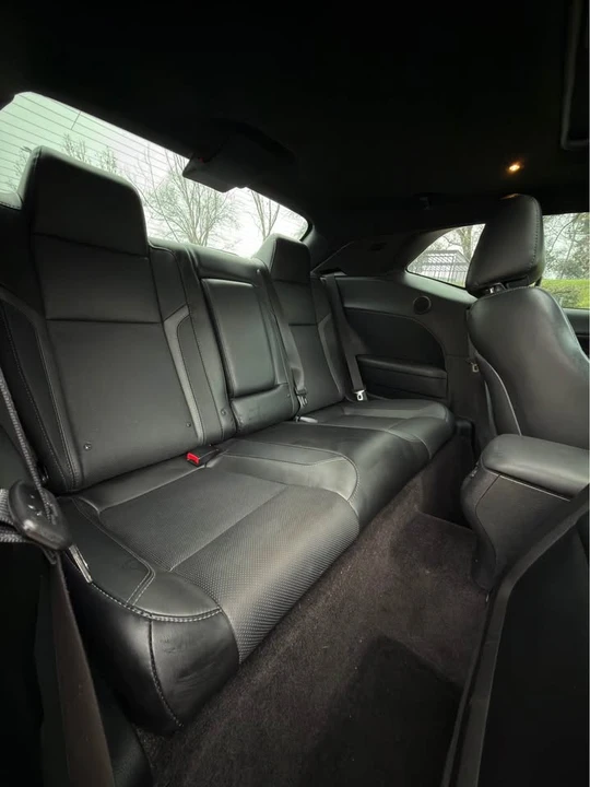2016 Dodge Challenger 3rd Gen - Image 9 of 14