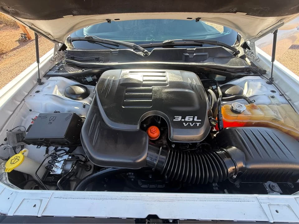 2016 Dodge Challenger 3rd Gen - Image 9 of 12