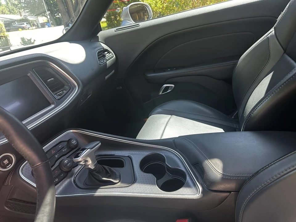 2016 Dodge Challenger 3rd Gen - Image 10 of 21