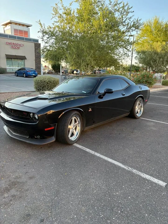 2016 Dodge Challenger SRT8 & 392 3rd Gen - Image 4 of 8
