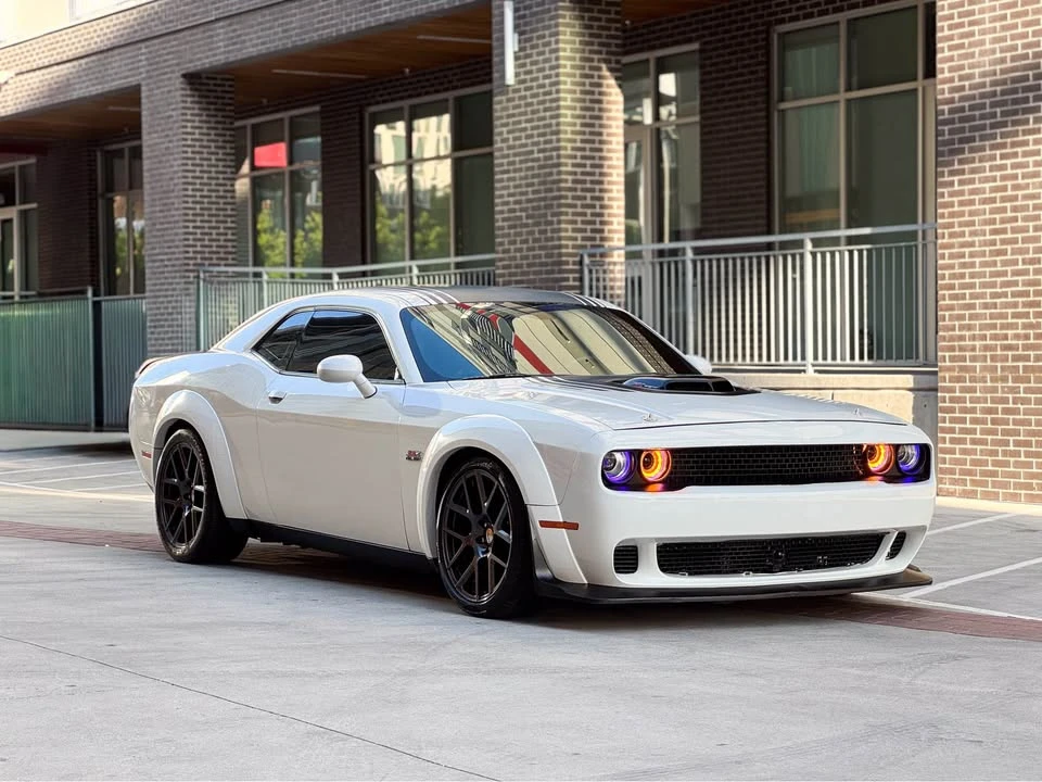 2016 Dodge Challenger SRT8 & 392 3rd Gen - Image 4 of 19