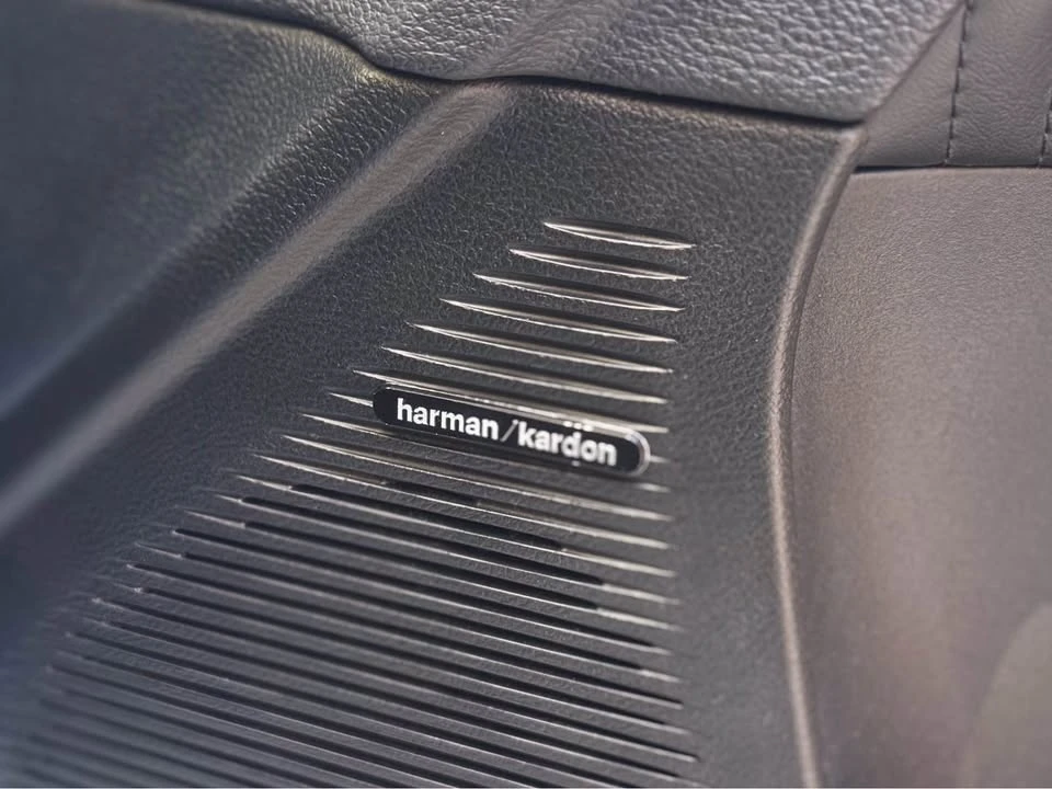 2016 Dodge Challenger SRT8 & 392 3rd Gen - Image 16 of 19