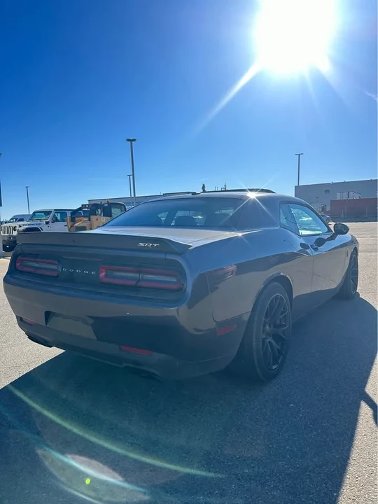 2016 Dodge Challenger SRT Hellcat 3rd Gen - Image 6 of 15