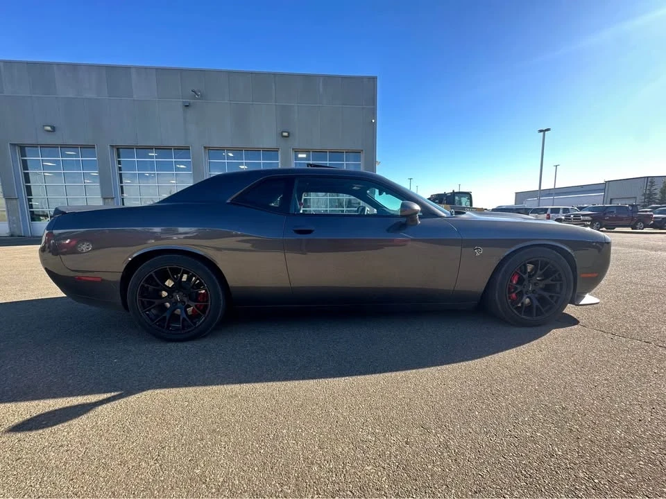 2016 Dodge Challenger SRT Hellcat 3rd Gen - Image 5 of 15