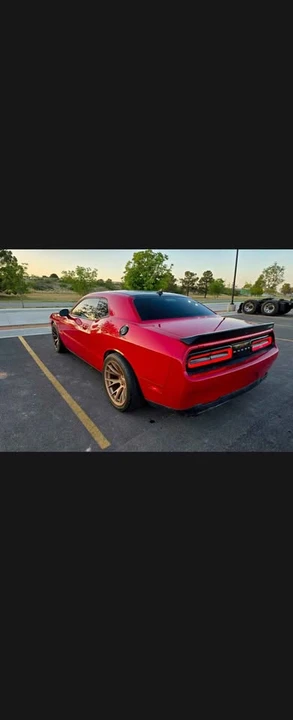 2016 Dodge Challenger SRT Hellcat 3rd Gen - Image 5 of 6