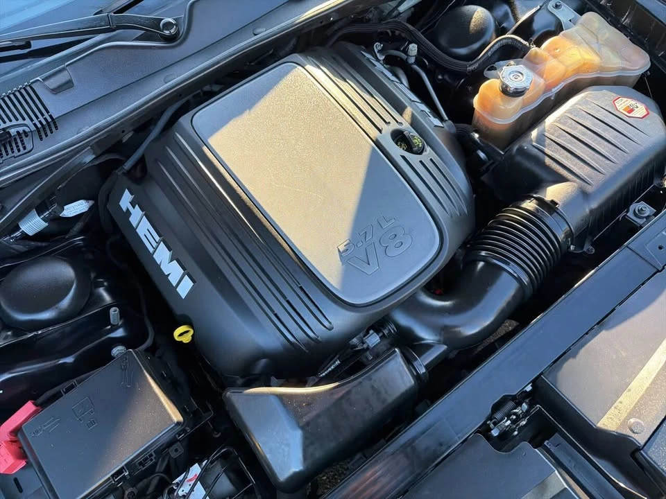 2016 Dodge Challenger 3rd Gen - Image 13 of 19