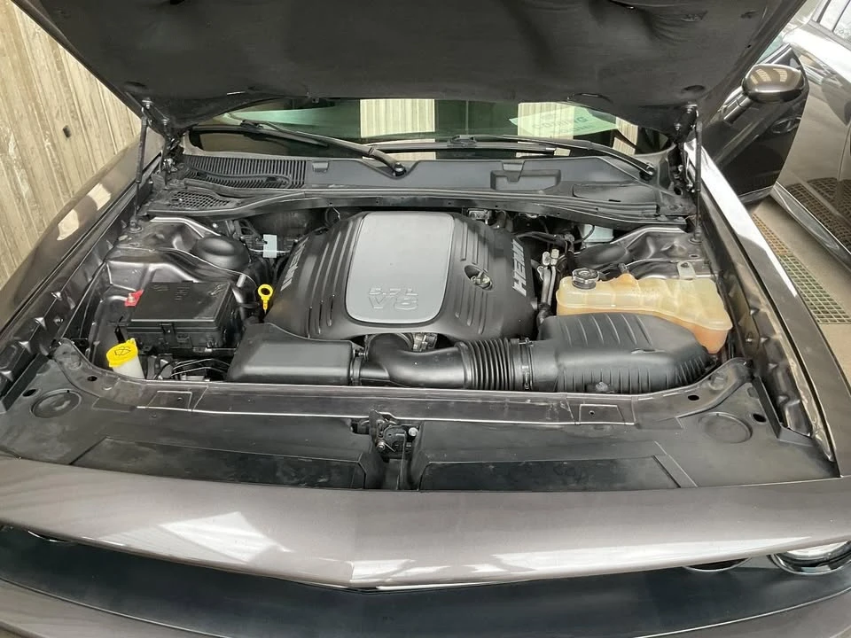 2016 Dodge Challenger 3rd Gen - Image 5 of 15