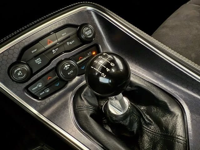 2016 Dodge Challenger SRT8 & 392 3rd Gen - Image 13 of 16