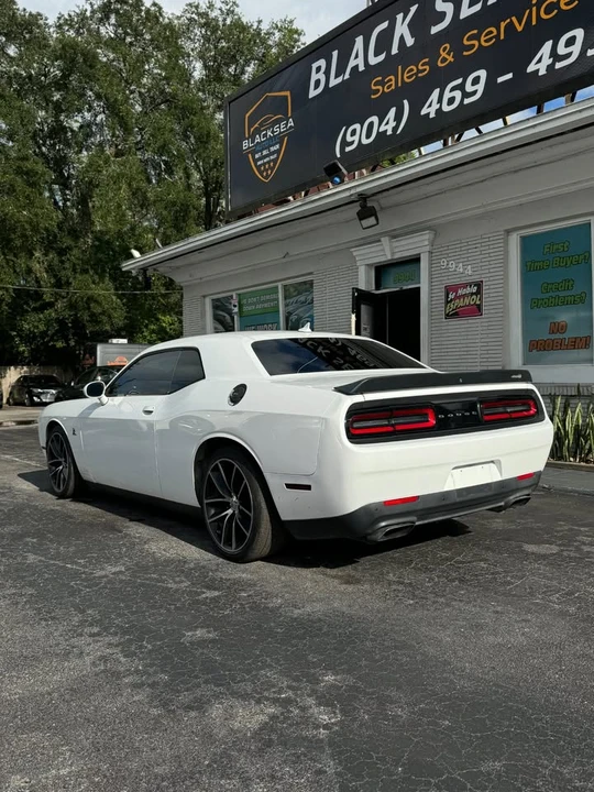 2016 Dodge Challenger SRT8 & 392 3rd Gen - Image 9 of 19