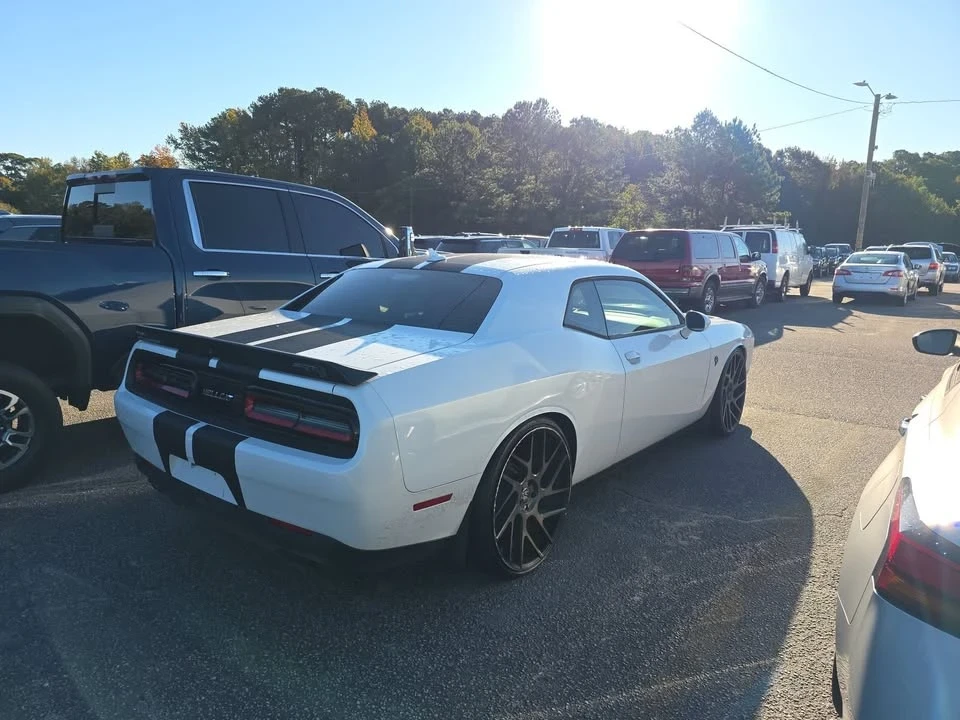 2016 Dodge Challenger SRT Hellcat 3rd Gen - Image 4 of 11