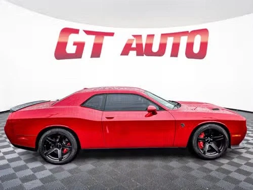 2016 Dodge Challenger SRT Hellcat 3rd Gen - Image 5 of 8