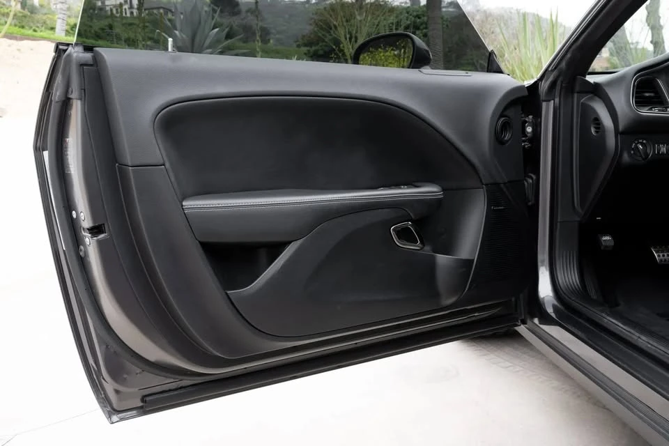 2016 Dodge Challenger SRT Hellcat 3rd Gen - Image 7 of 9