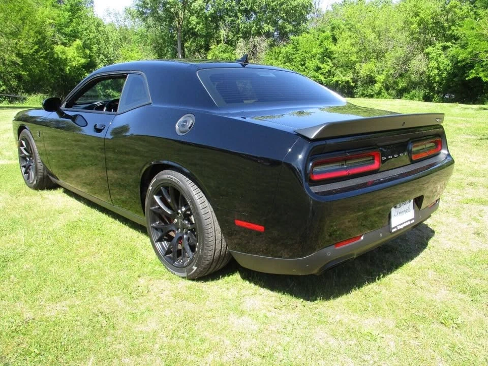 2016 Dodge Challenger SRT Hellcat 3rd Gen - Image 7 of 20
