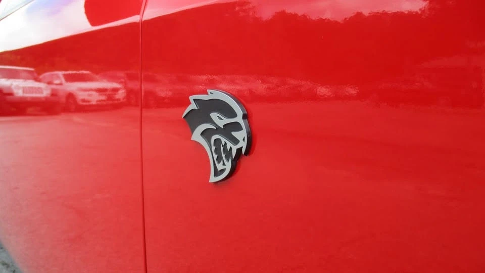 2016 Dodge Challenger SRT Hellcat 3rd Gen - Image 18 of 19