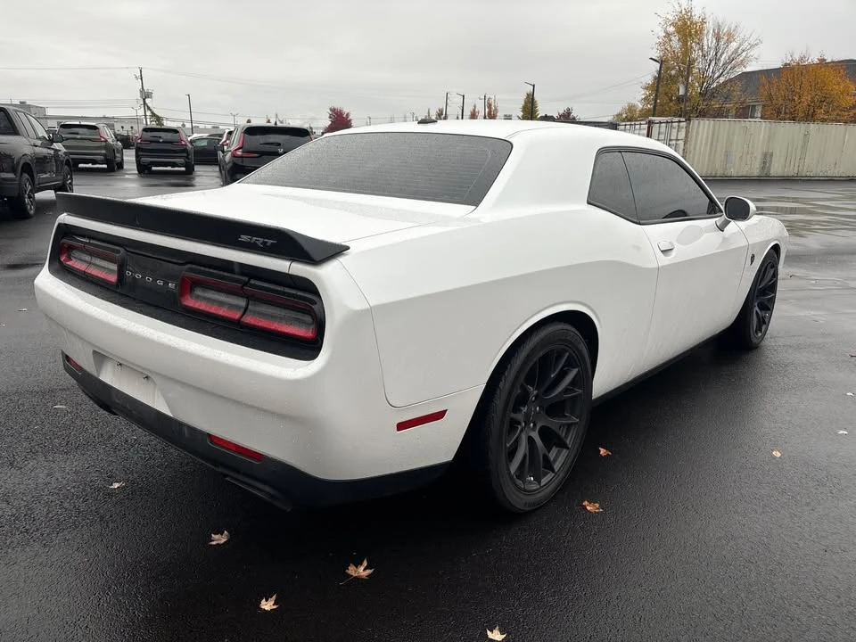 2016 Dodge Challenger SRT Hellcat 3rd Gen - Image 4 of 11