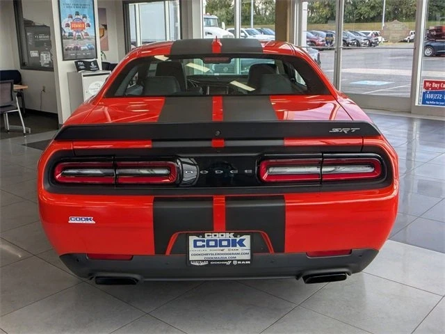 2016 Dodge Challenger SRT Hellcat 3rd Gen - Image 4 of 15