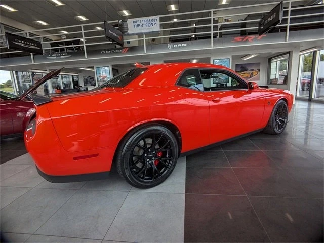 2016 Dodge Challenger SRT Hellcat 3rd Gen - Image 5 of 15