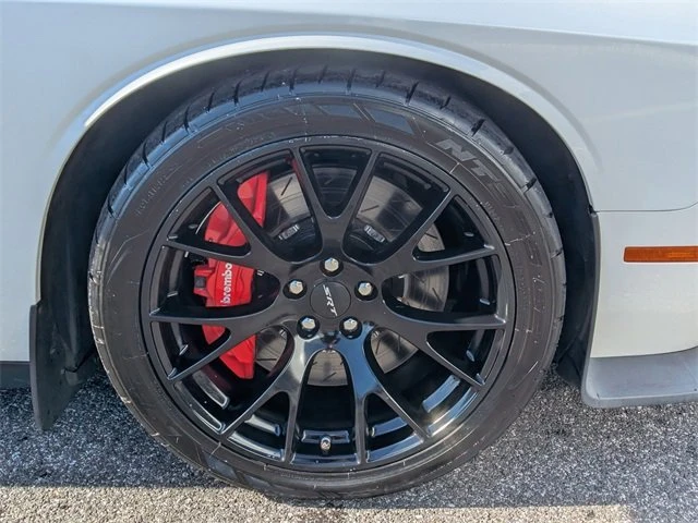 2016 Dodge Challenger SRT Hellcat 3rd Gen - Image 6 of 12