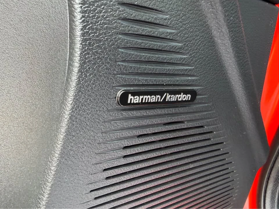 2016 Dodge Challenger SRT Hellcat 3rd Gen - Image 17 of 18