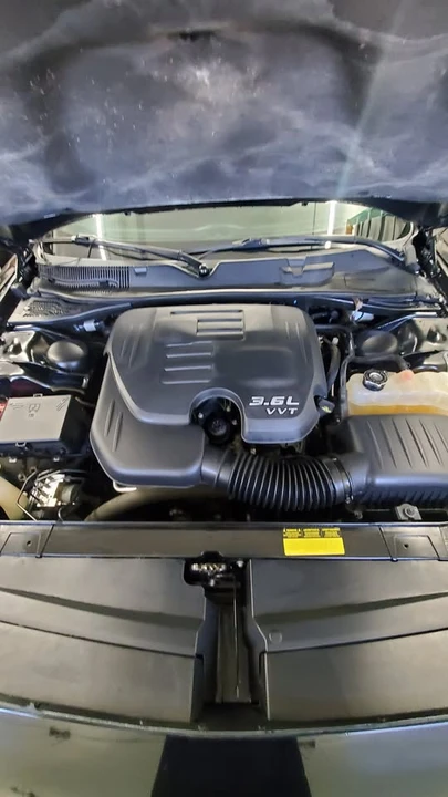 2016 Dodge Challenger 3rd Gen - Image 7 of 10