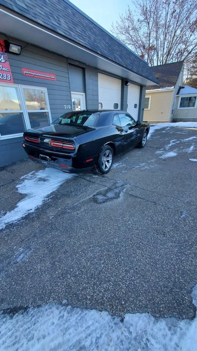2016 Dodge Challenger 3rd Gen - Image 5 of 10