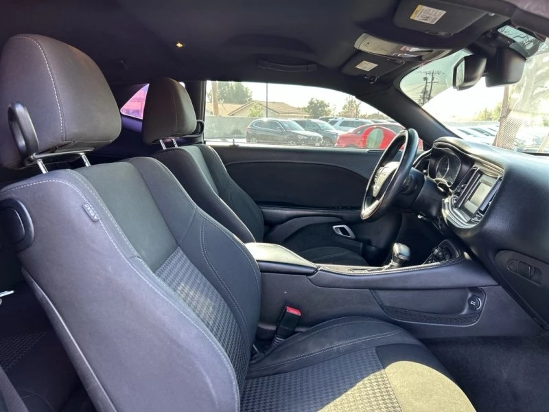 2016 Dodge Challenger 3rd Gen - Image 11 of 12