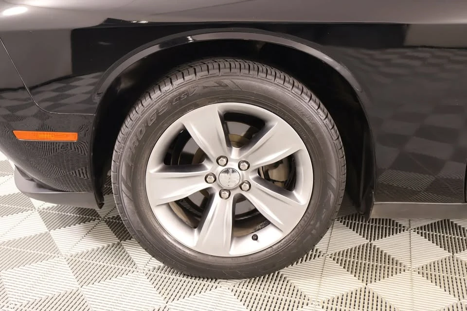 2016 Dodge Challenger 3rd Gen - Image 14 of 19